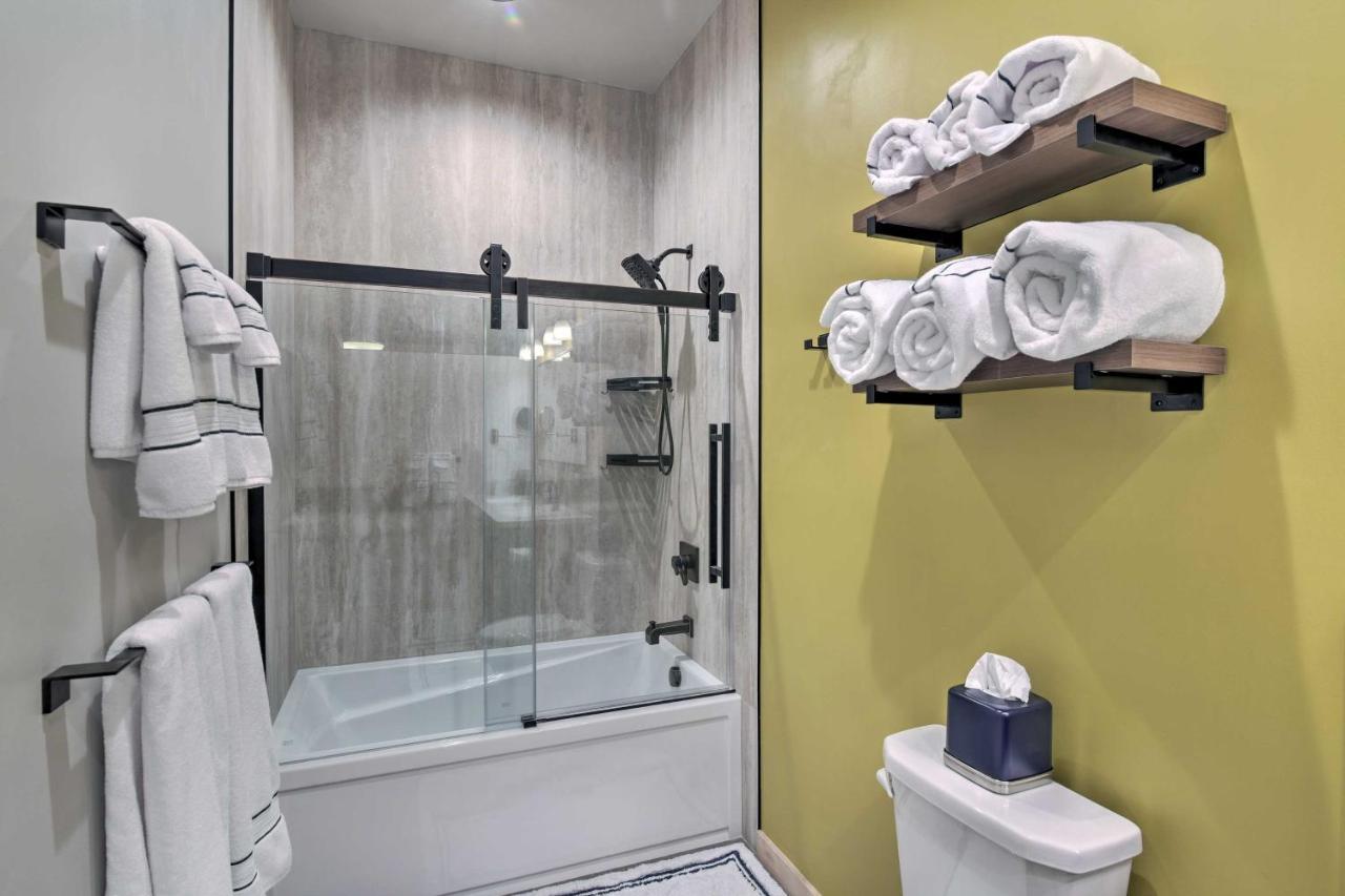 Modern Downtown Apt - Walk To Parks And Cafes! Anchorage Exteriör bild