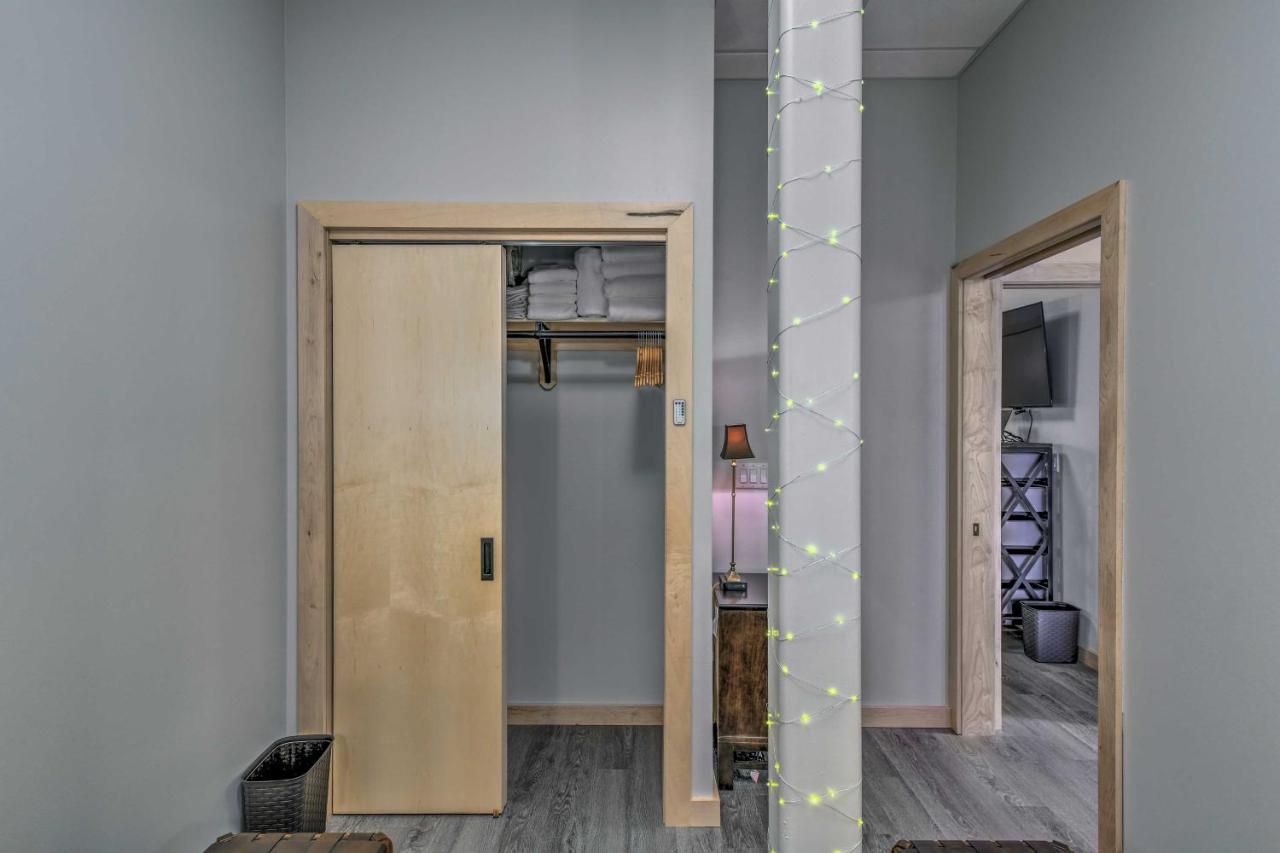 Modern Downtown Apt - Walk To Parks And Cafes! Anchorage Exteriör bild
